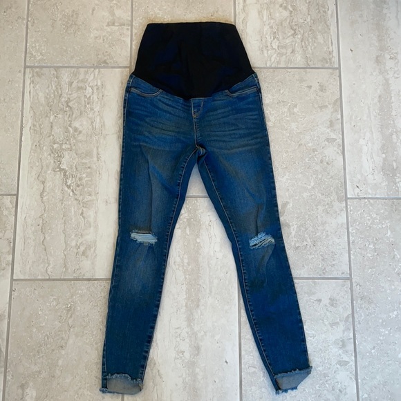 Isabel Maternity Distressed Skinny Jeans - Picture 1 of 8